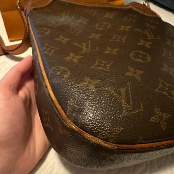 Louis Vuitton Monogram Odeon PM - Picture 8 of 16